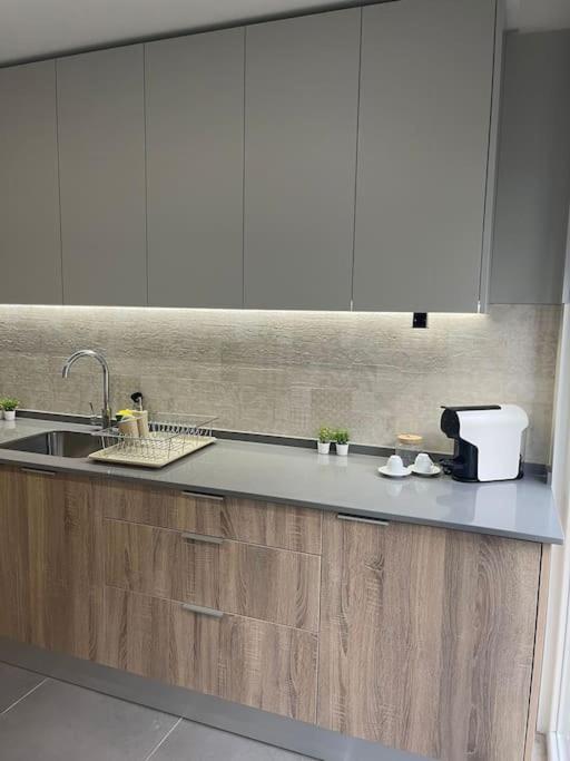 Lovely 2 Bedroom Apartment In South Lisbon Barreiro  Exterior foto