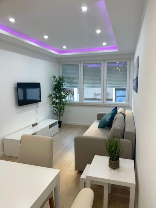 Lovely 2 Bedroom Apartment In South Lisbon Barreiro  Exterior foto